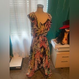 Vince Camuto high low 🩵gorgeous dress with matching bag. Sz12. So pretty🩷